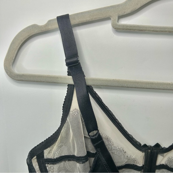 Wacoal Black & Cream Lace Underwire Adjustable Strap Bra 38DD - Picture 8 of 14